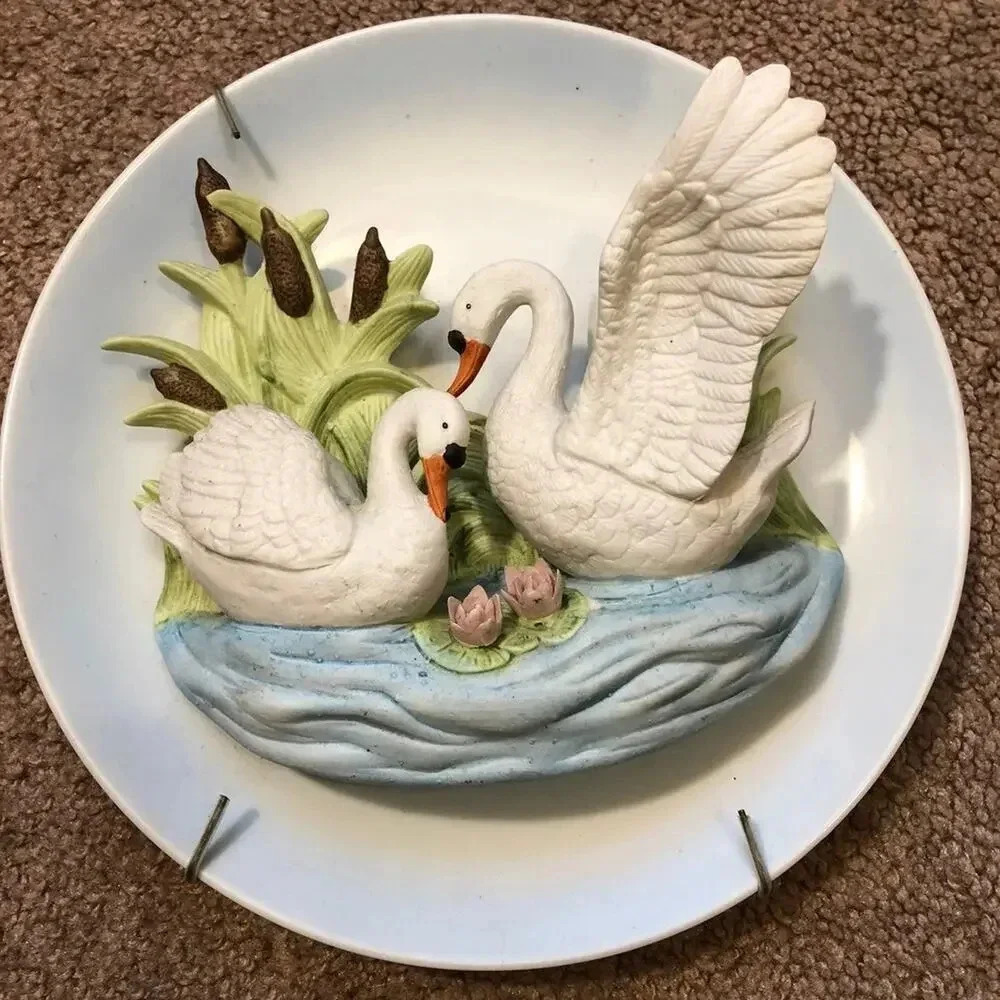 Vintage Art Wall  Decor Plate white Swans Couple Lover by Jonathon Byron 1989